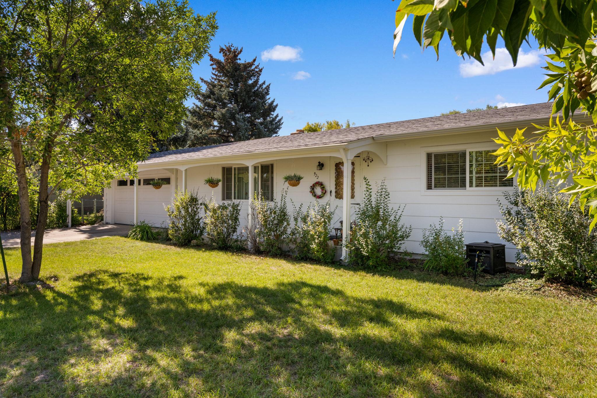 E Morse St, Dillon, MT 59725