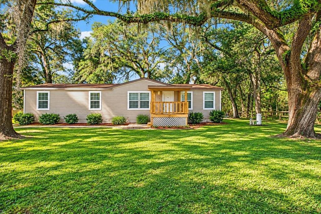 Sw Tustenuggee Ave, Fort White, FL 32038