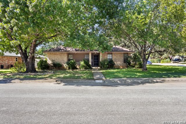 Hunters Hawk St, San Antonio, TX 78230