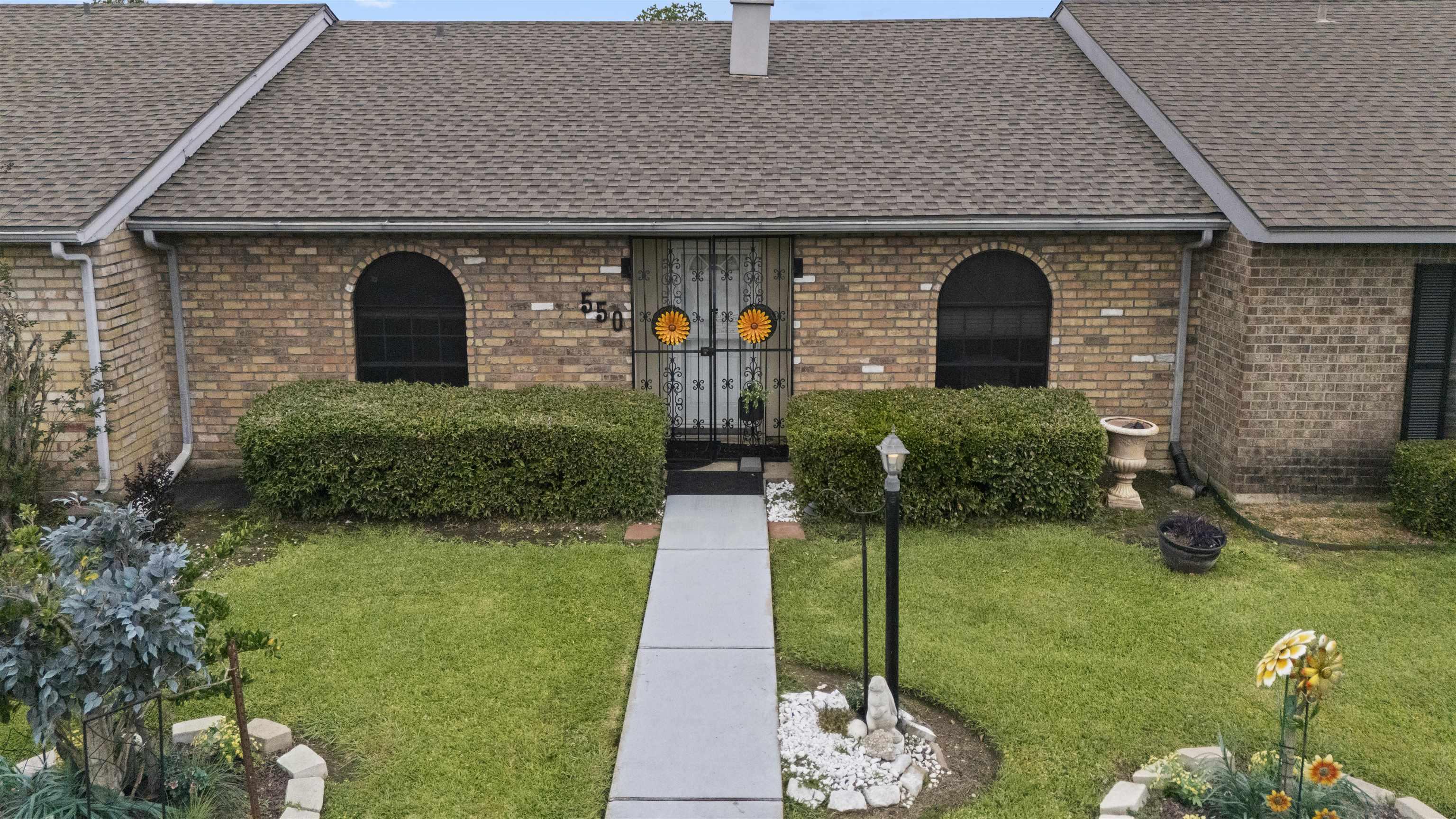 Yorktown Ln, Beaumont, TX 77707
