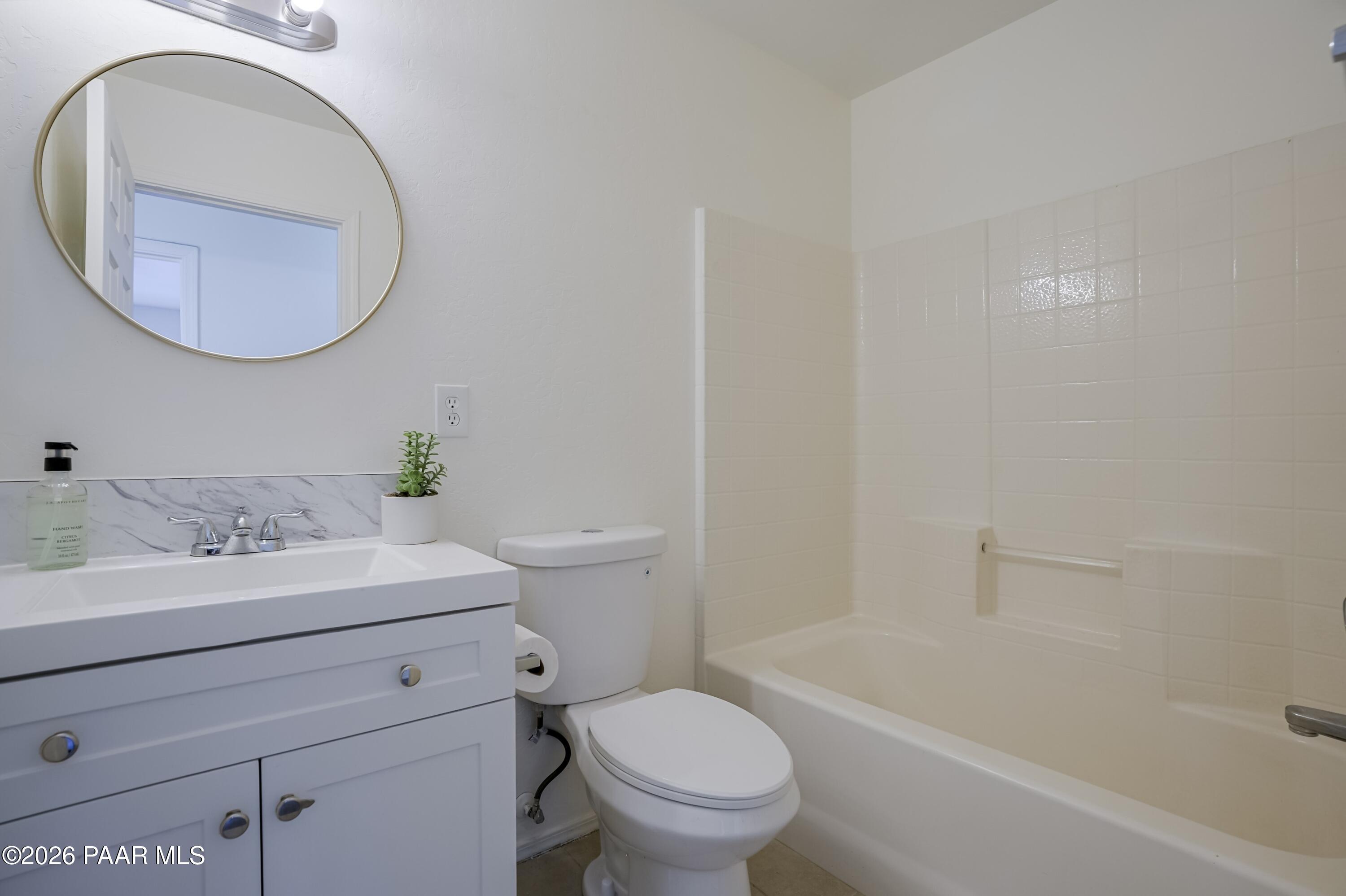 N Diamond Head Ave, Paulden, AZ 86334