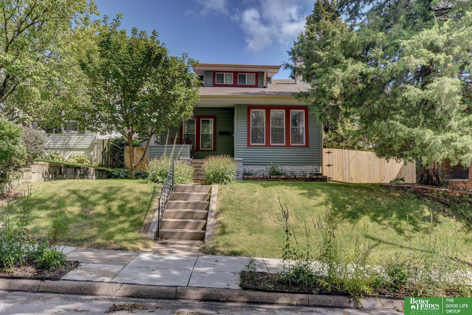 S 33rd St, Omaha, NE 68105