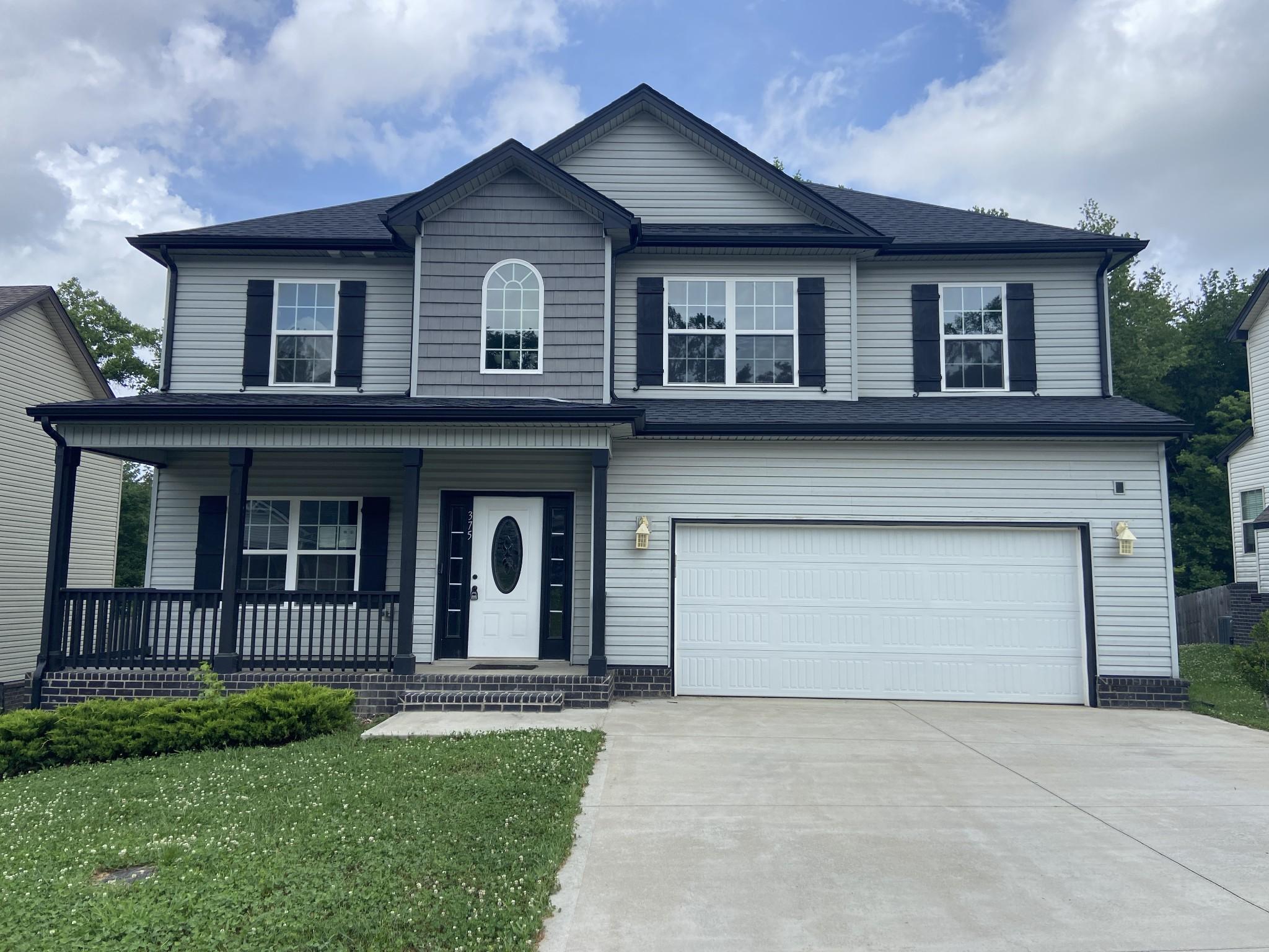 Barry Dr, Clarksville, TN 37040