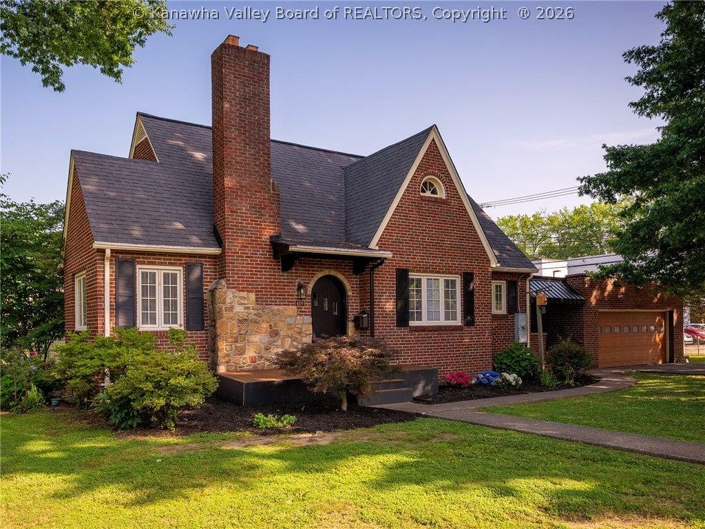 44th St Se, Charleston, WV 25304