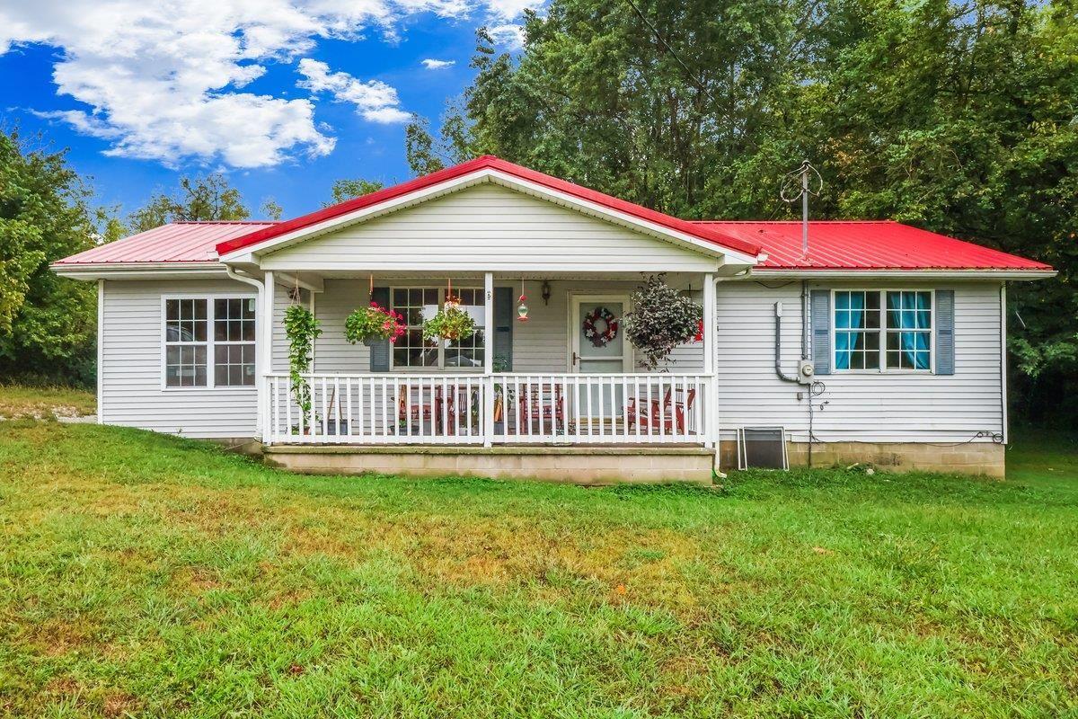 Stacker St, Lewisburg, KY 42256