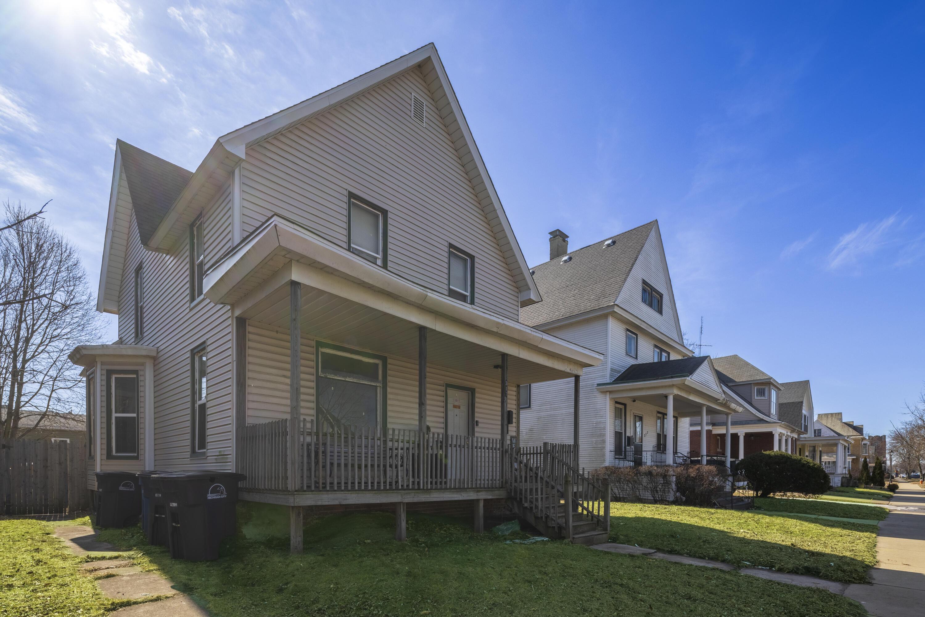 E 7th St, Michigan City, IN 46360