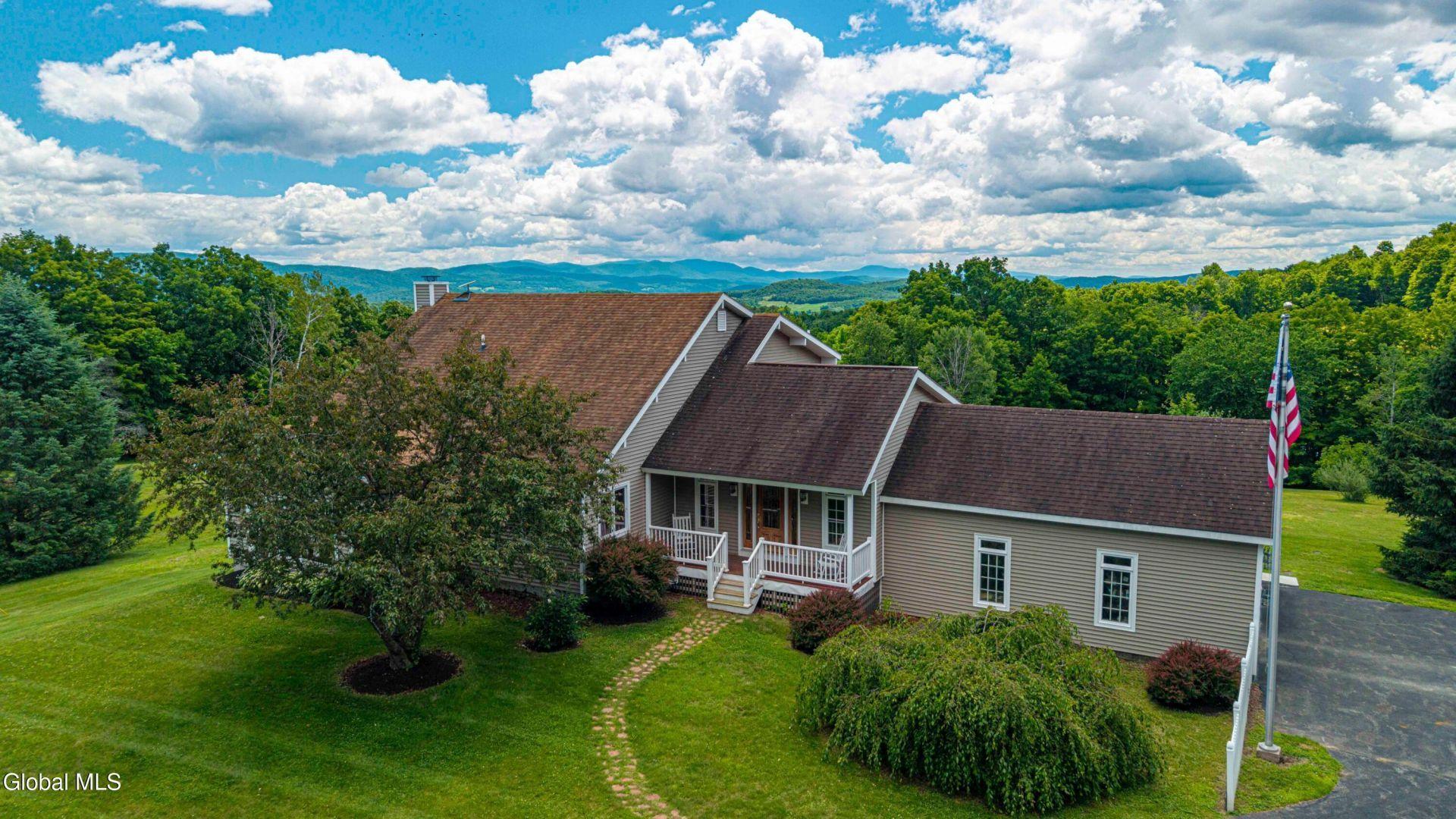 Deer Hill Ln, Granville, NY 12832
