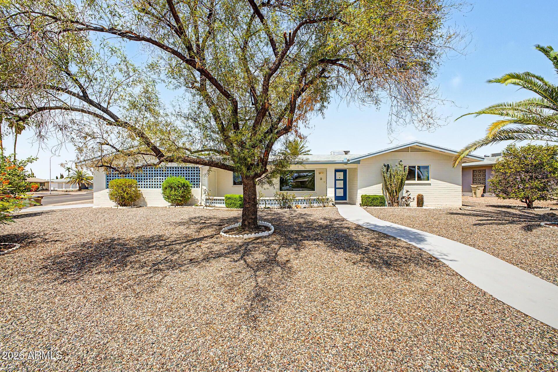 E Dallas St, Mesa, AZ 85205