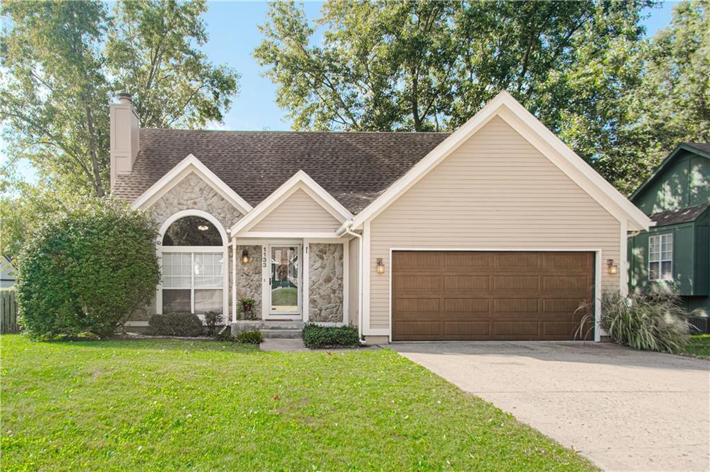 E Charlotte Town Rd, Olathe, KS 66061