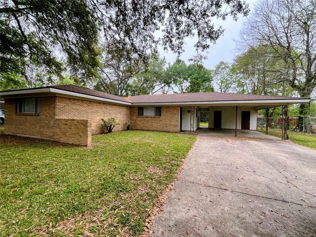 Chestnut Dr, Alexandria, LA 71302