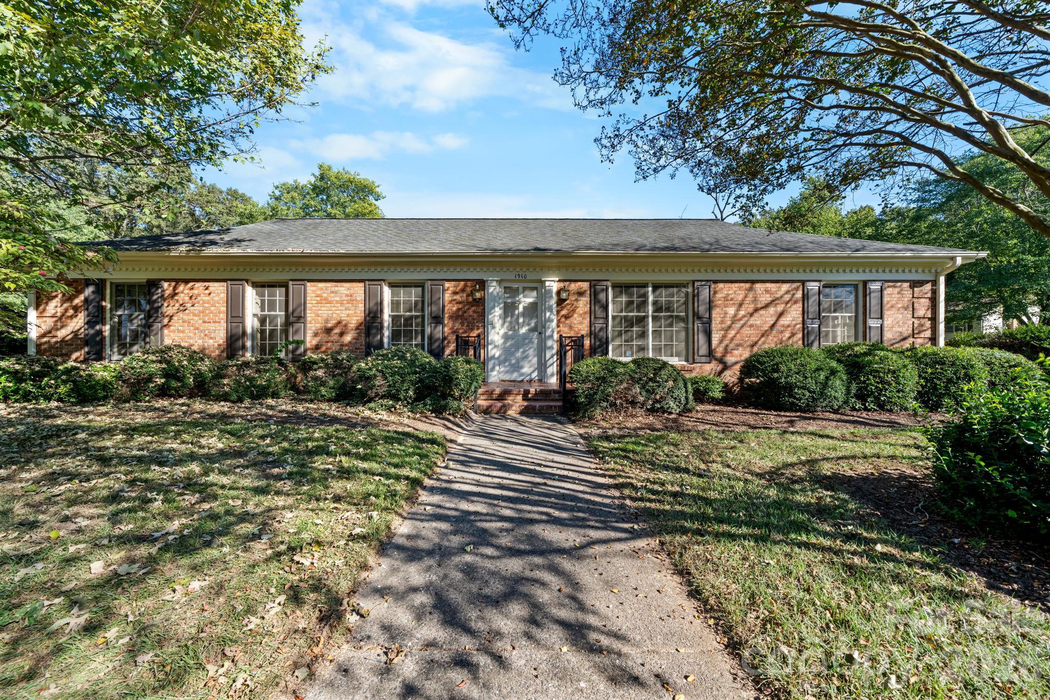 13th St Ne, Hickory, NC 28601