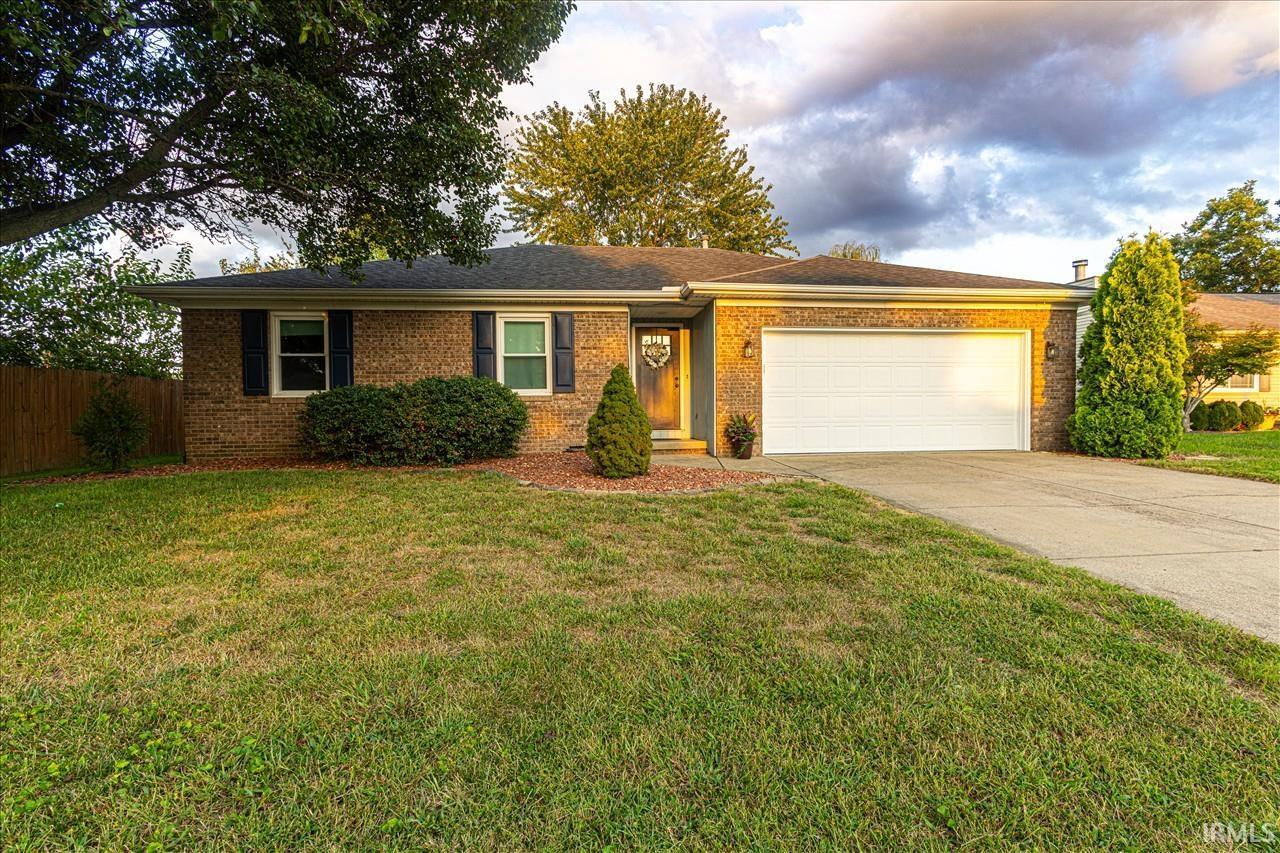 Sequoia Dr, Newburgh, IN 47630