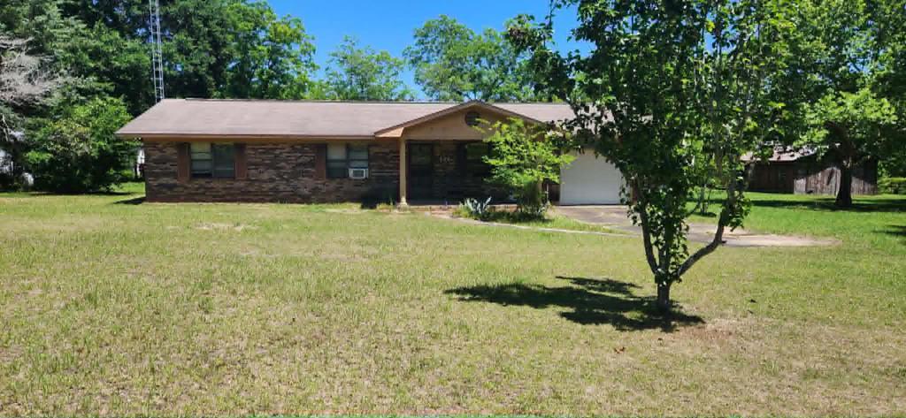 York Dr, Kinsey, AL 36303