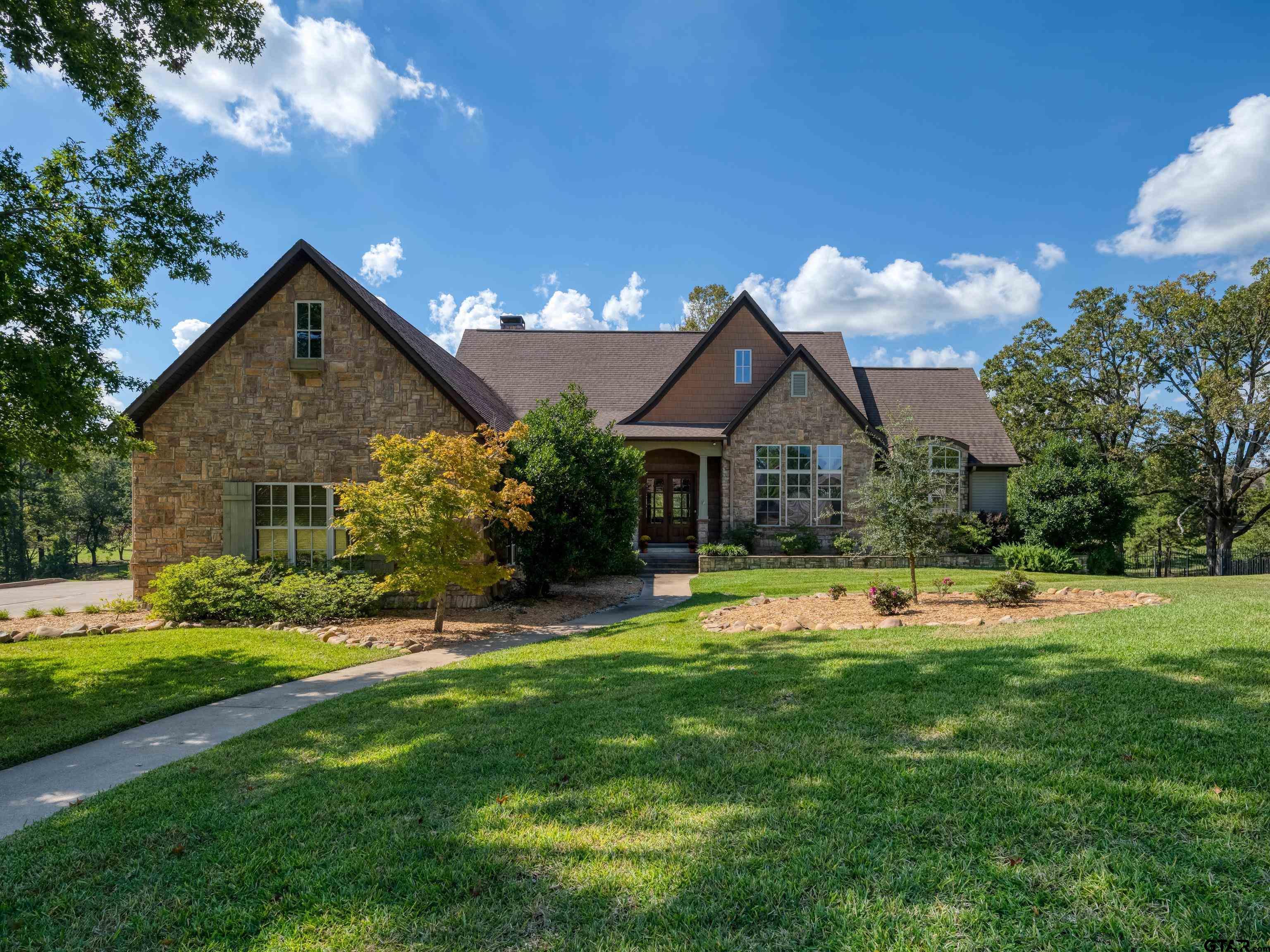 Holcomb Cir, Tyler, TX 75703