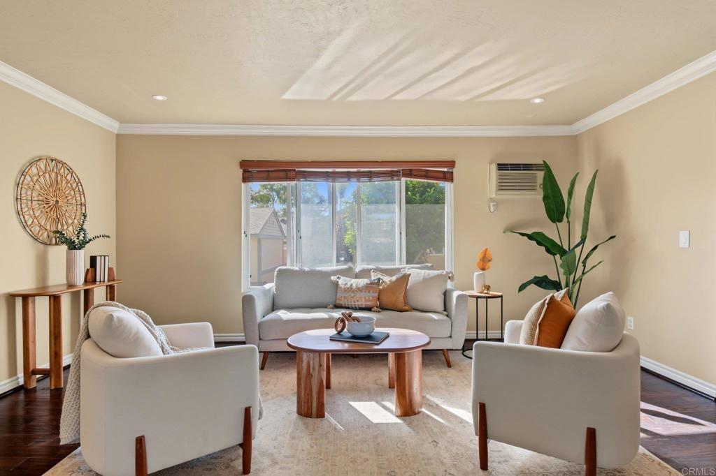 Williamsburg Ln, La Mesa, CA 91942