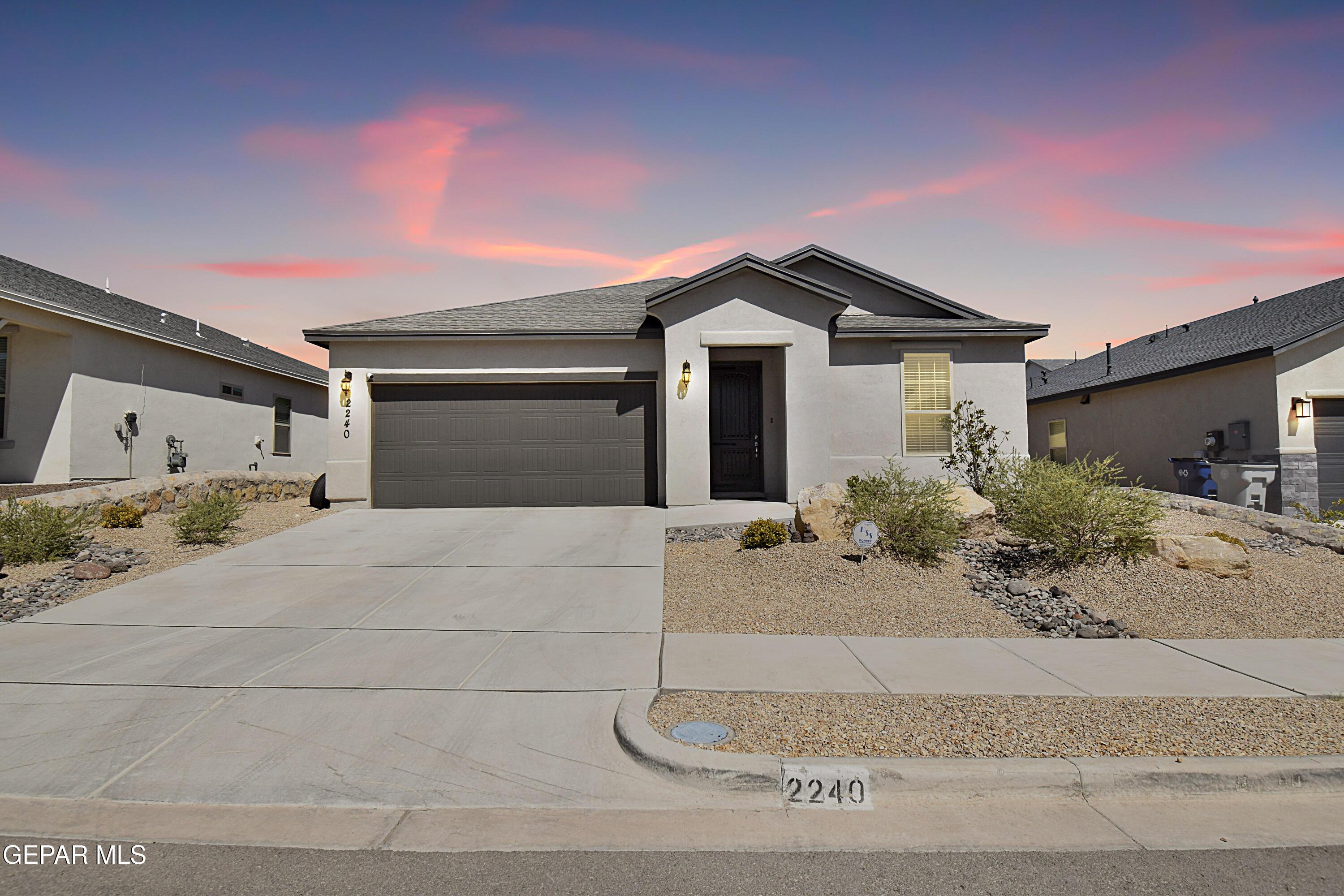 Small Mountain Pl, El Paso, TX 79911