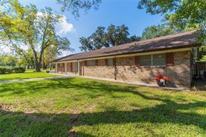 S 14th St, West Columbia, TX 77486