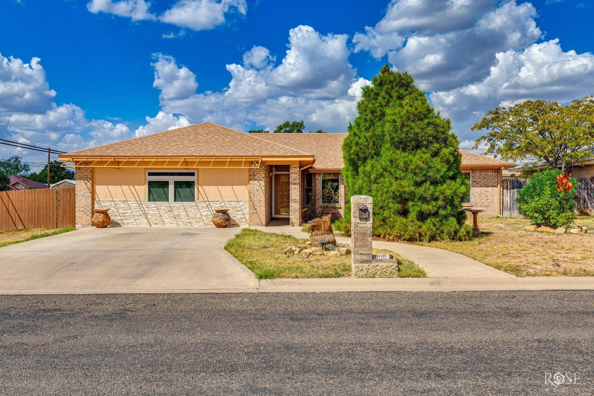 Inwood Dr, San Angelo, TX 76903