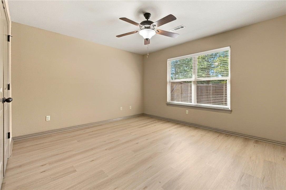 N 18th St, Rogers, AR 72756