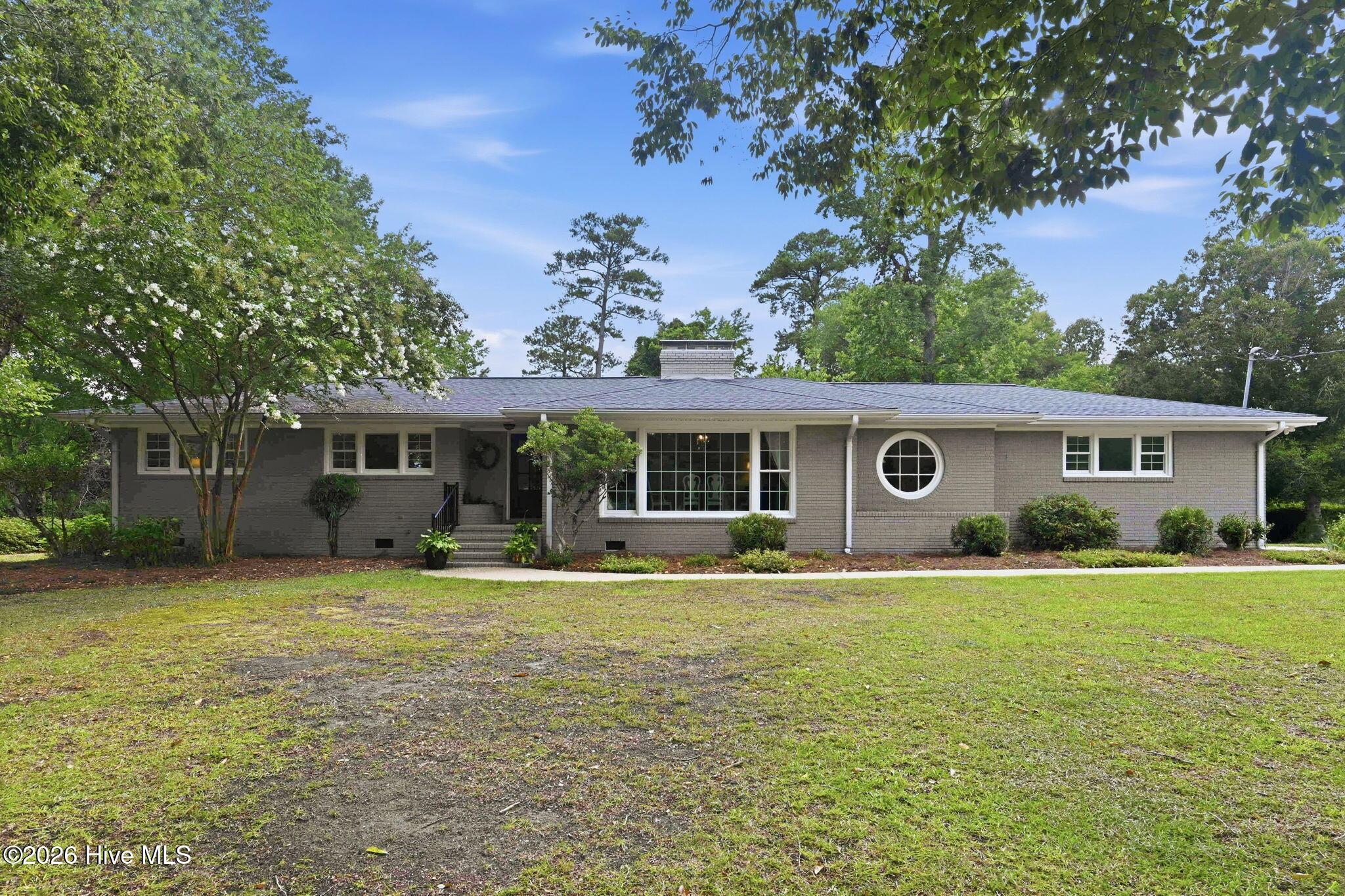 Country Club Dr, Jacksonville, NC 28546