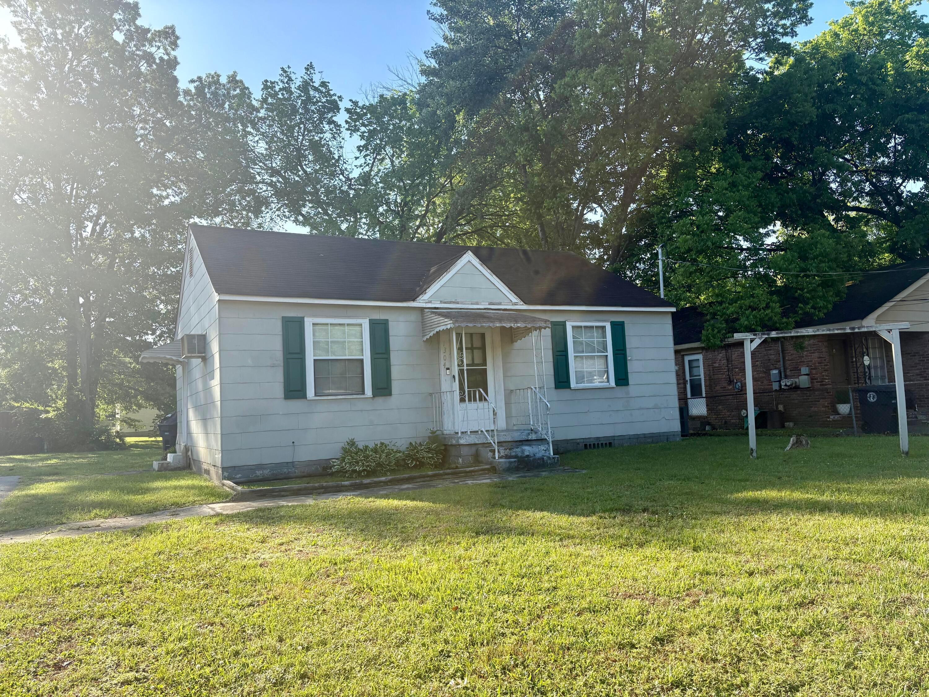 Sewanee Dr, Chattanooga, TN 37412