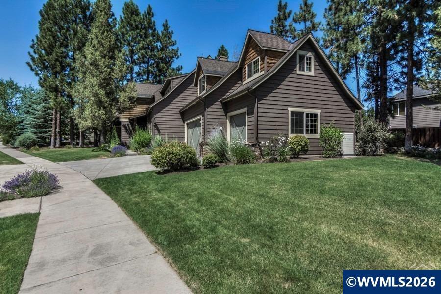 Gorge View St, Bend, OR 97702