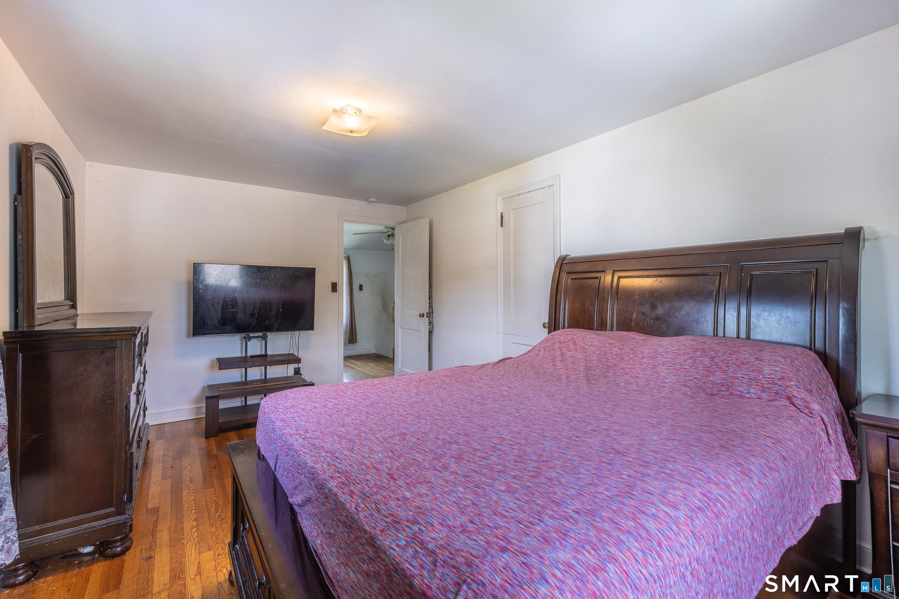 Huntington Tpke, Bridgeport, CT 06610
