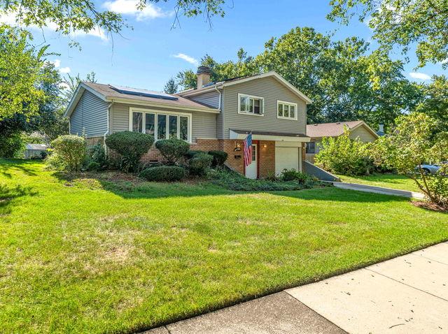 W 91st Pl, Hickory Hills, IL 60457