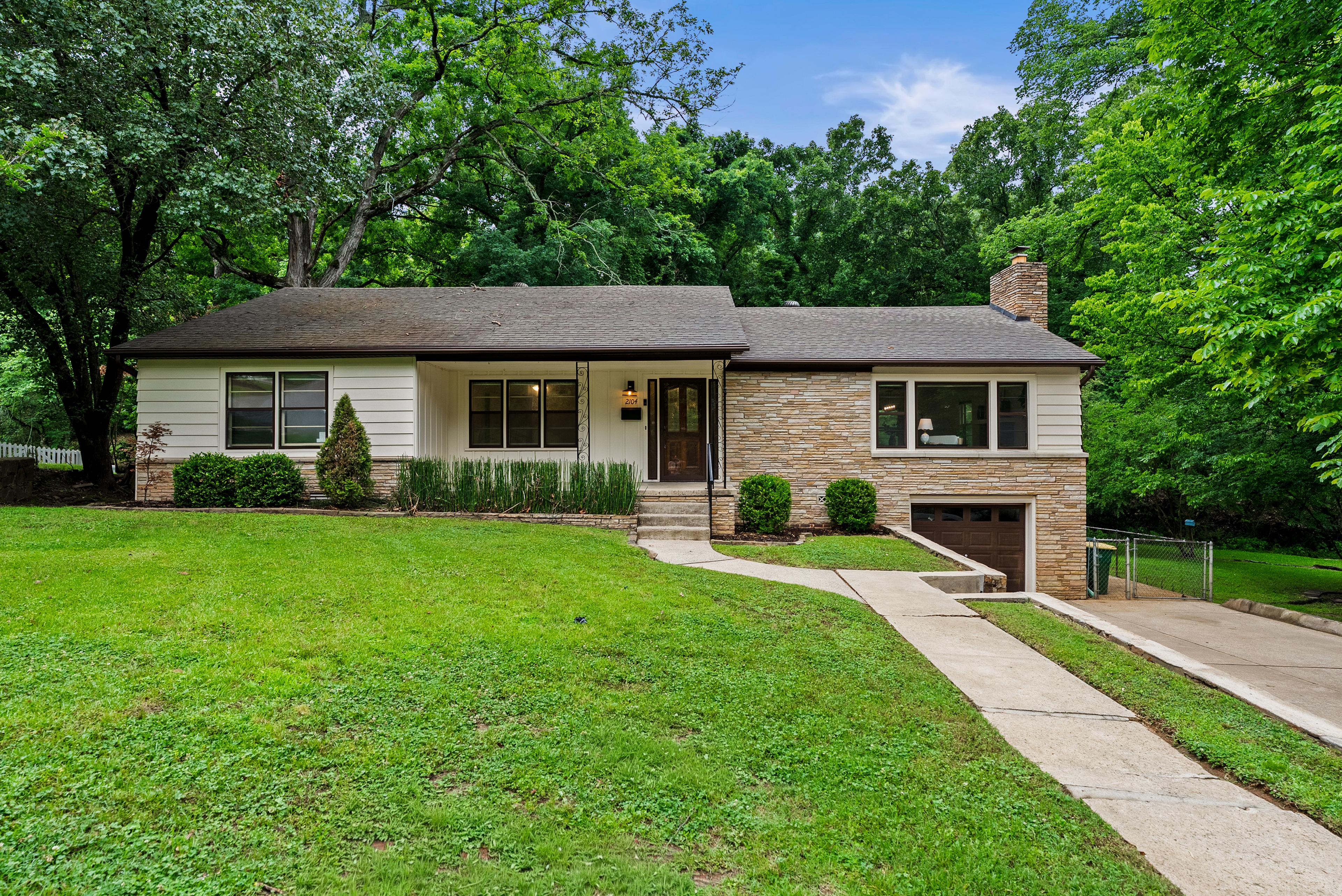 Brownwood Rd, Little Rock, AR 72207