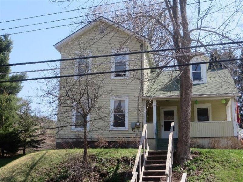 Franklin St, Delhi, NY 13753