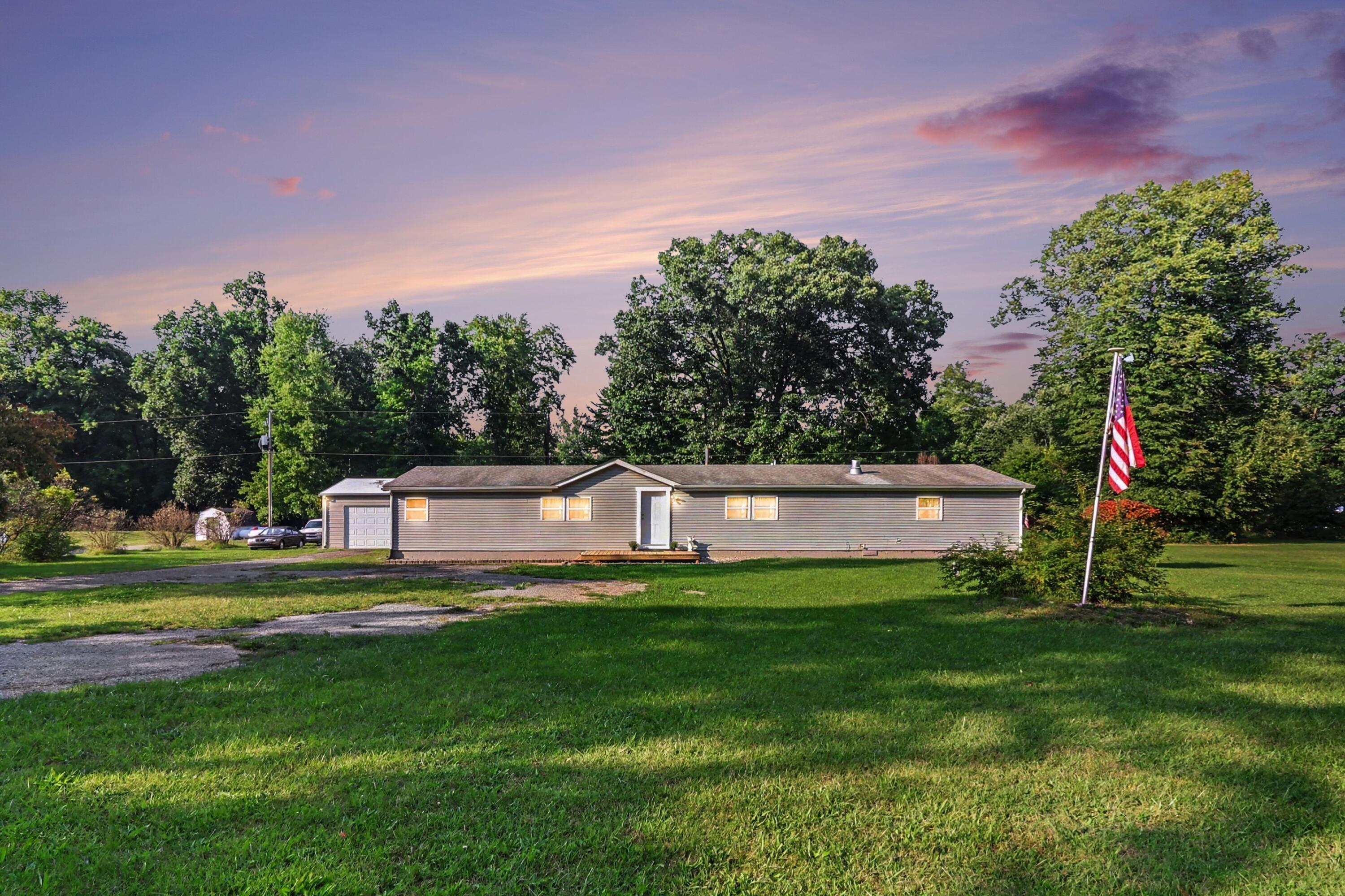 Austin Rd, Jackson, MI 49201