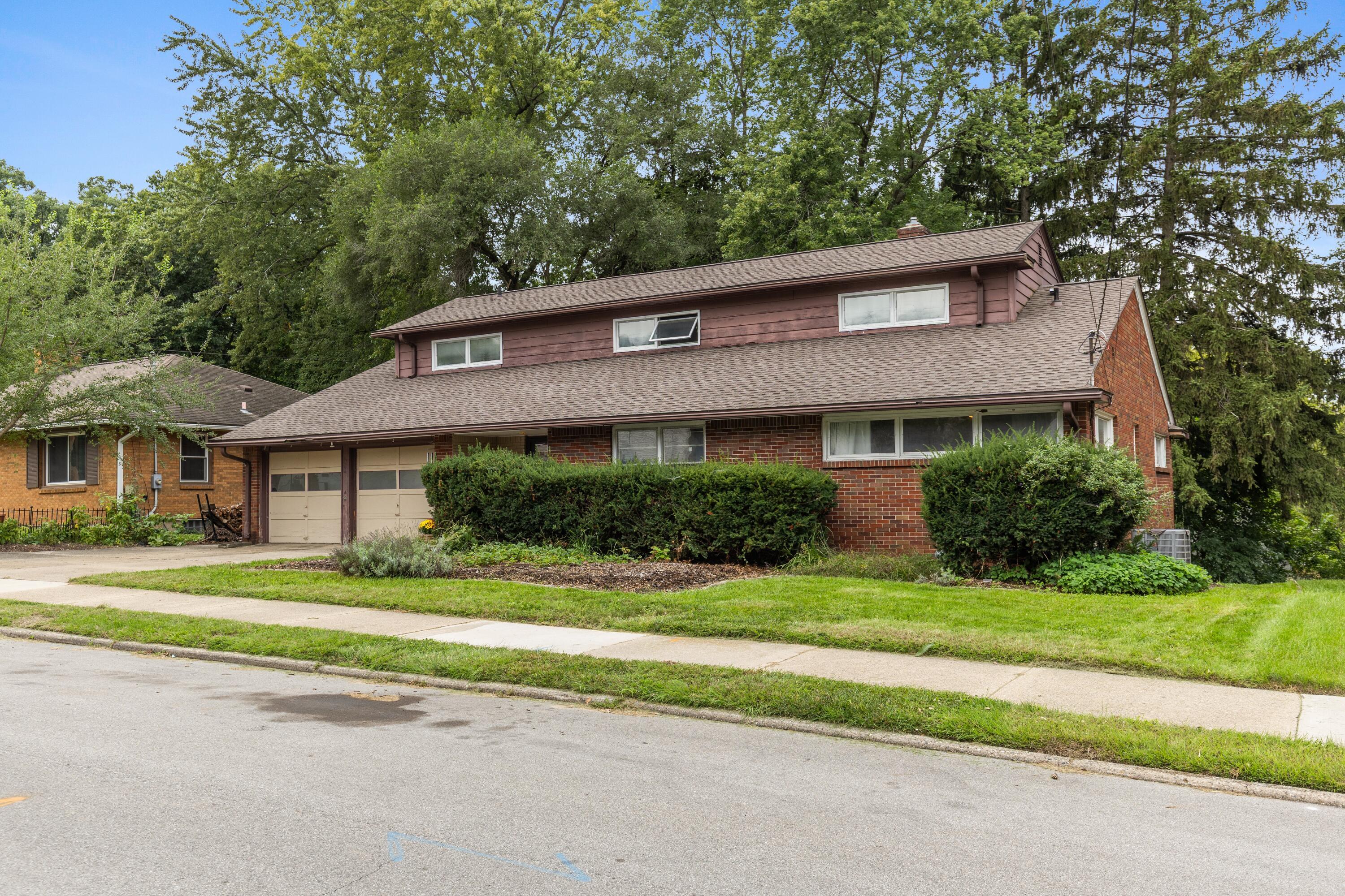 Rossman Ave Se, Grand Rapids, MI 49507