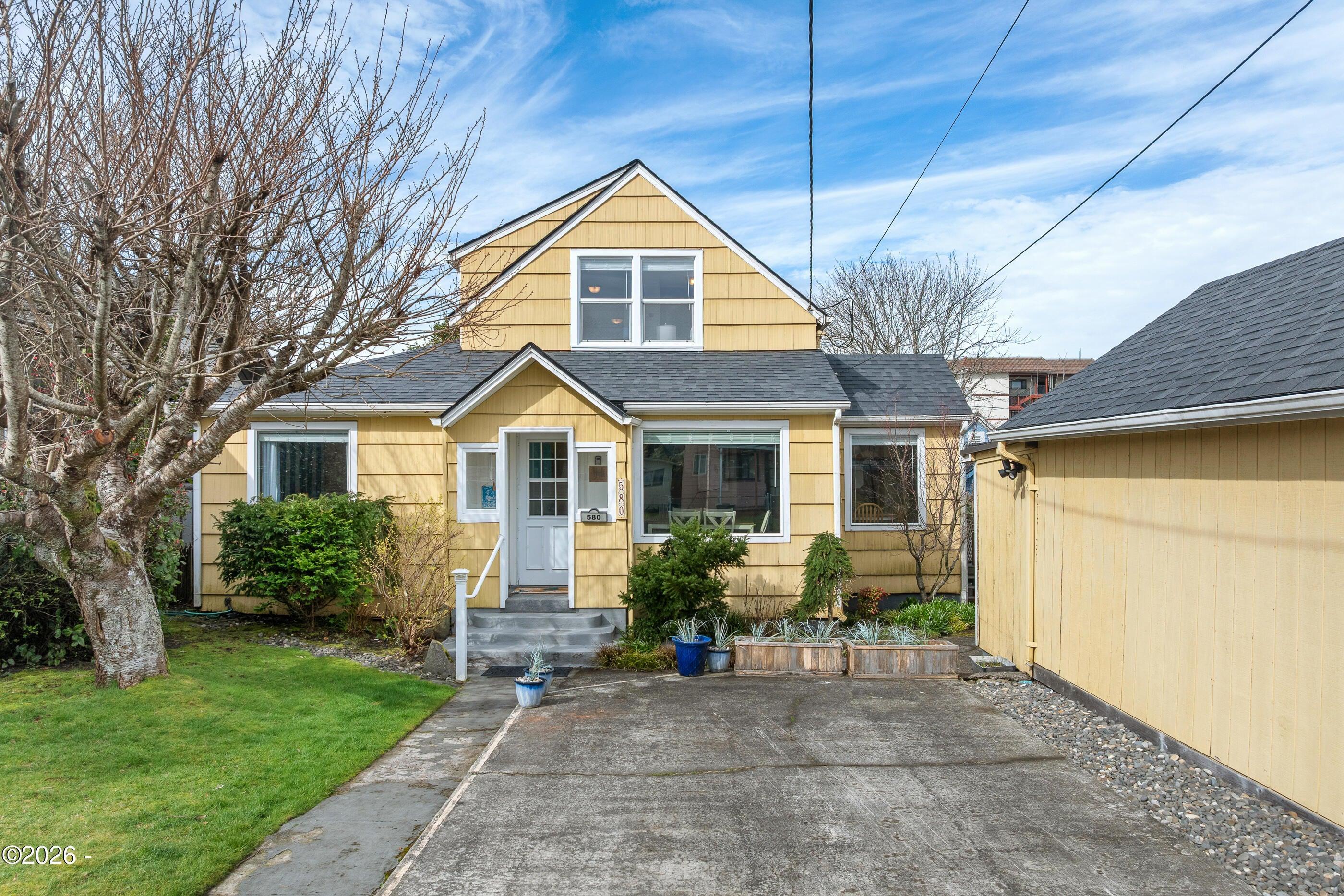 S Columbia St, Seaside, OR 97138