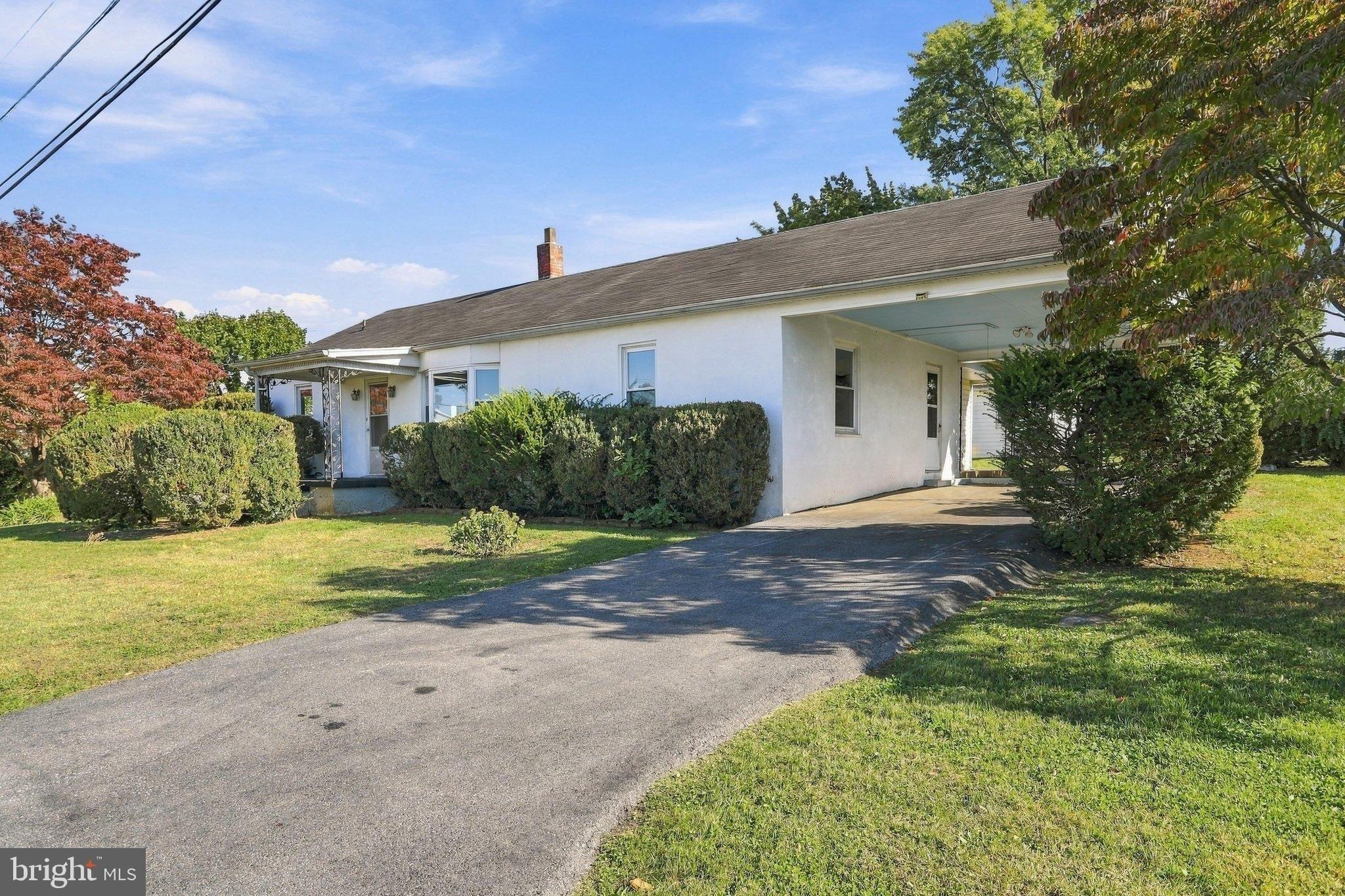 E 7th Ave, Ranson, WV 25438