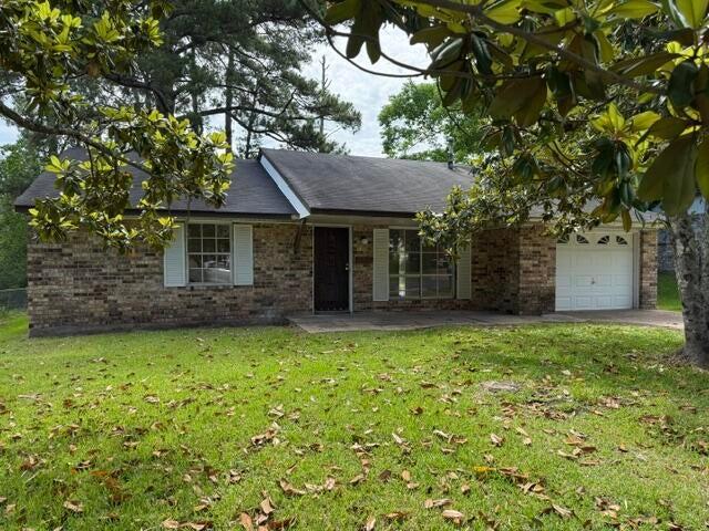 Spruce St, Leesville, LA 71446