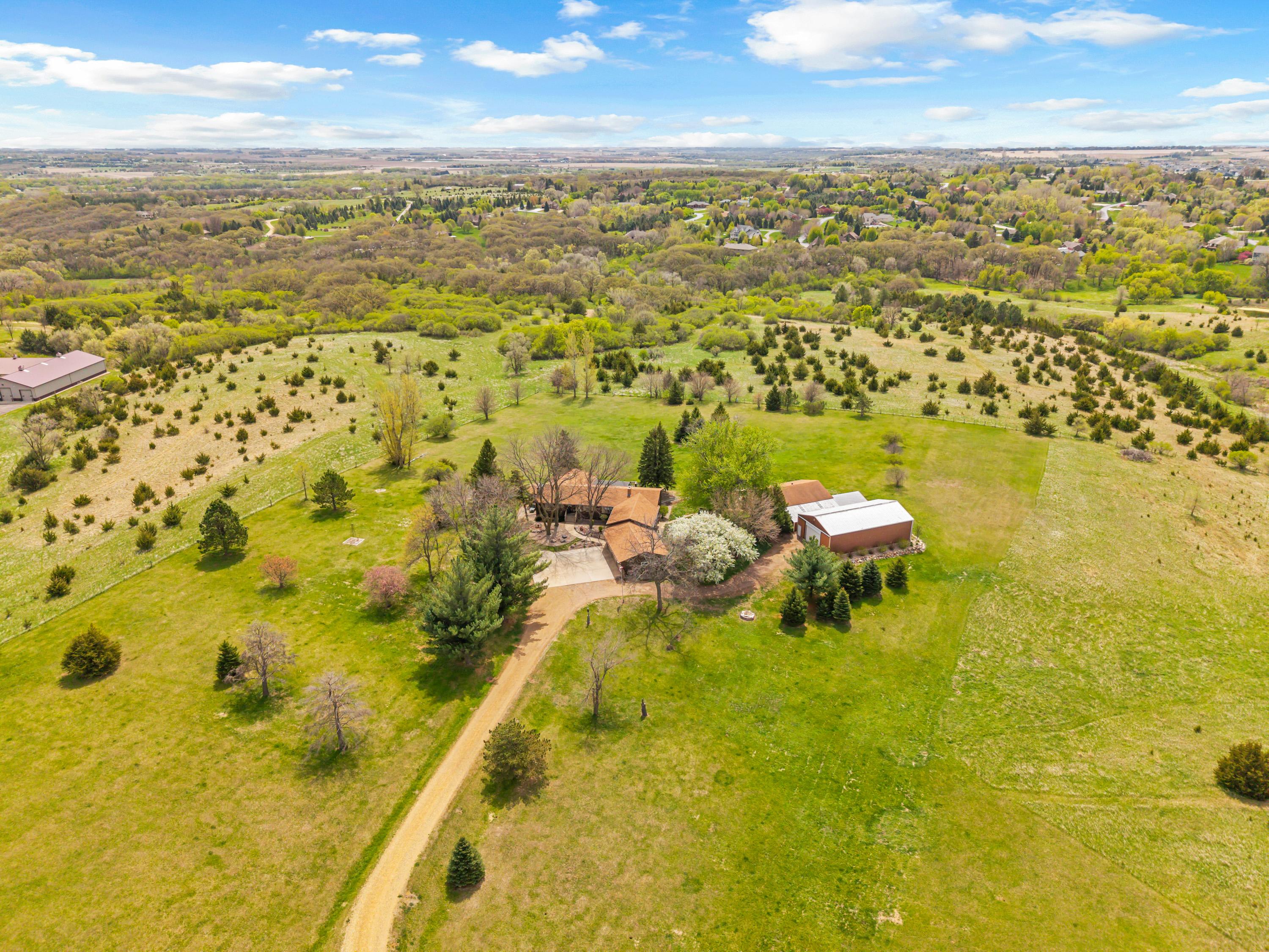 E Maple St, Brandon, SD 57005
