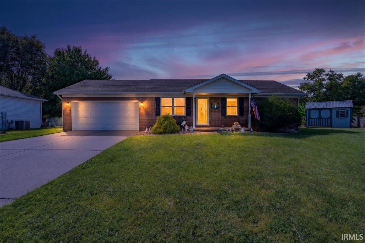 Fox Hollow Ct, Evansville, IN 47715