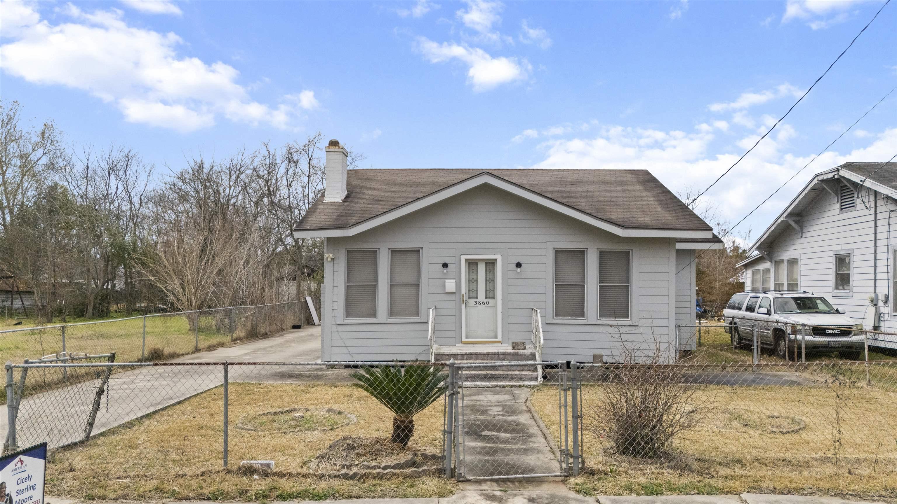 Irving St, Beaumont, TX 77705