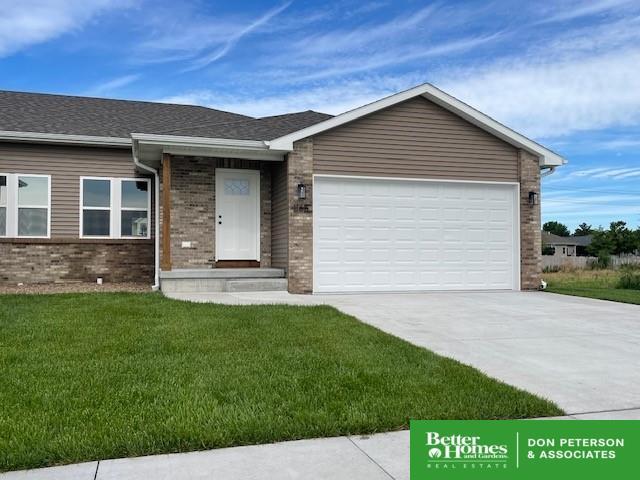 Kate Ave, Fremont, NE 68025