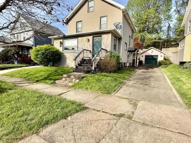 Orchard St, Warren, PA 16365