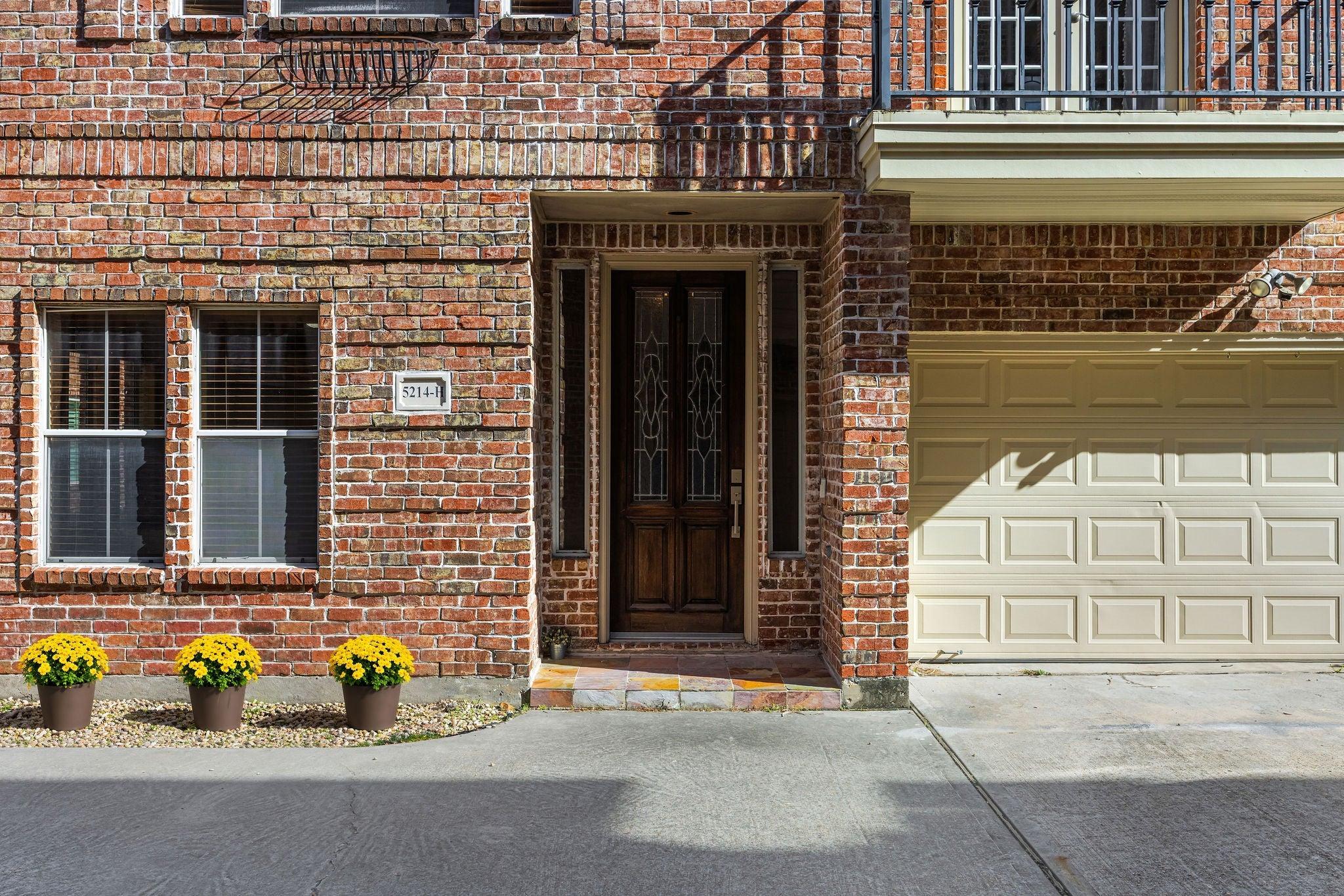Eigel St, Houston, TX 77007