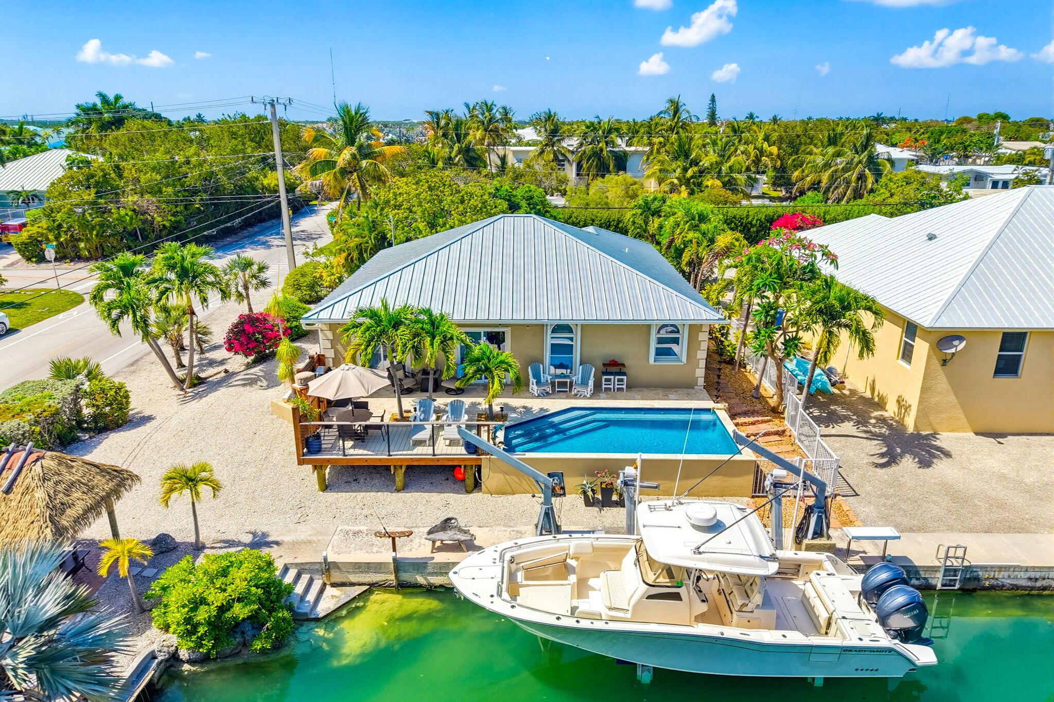 6th Ave, Summerland Key, FL 33042