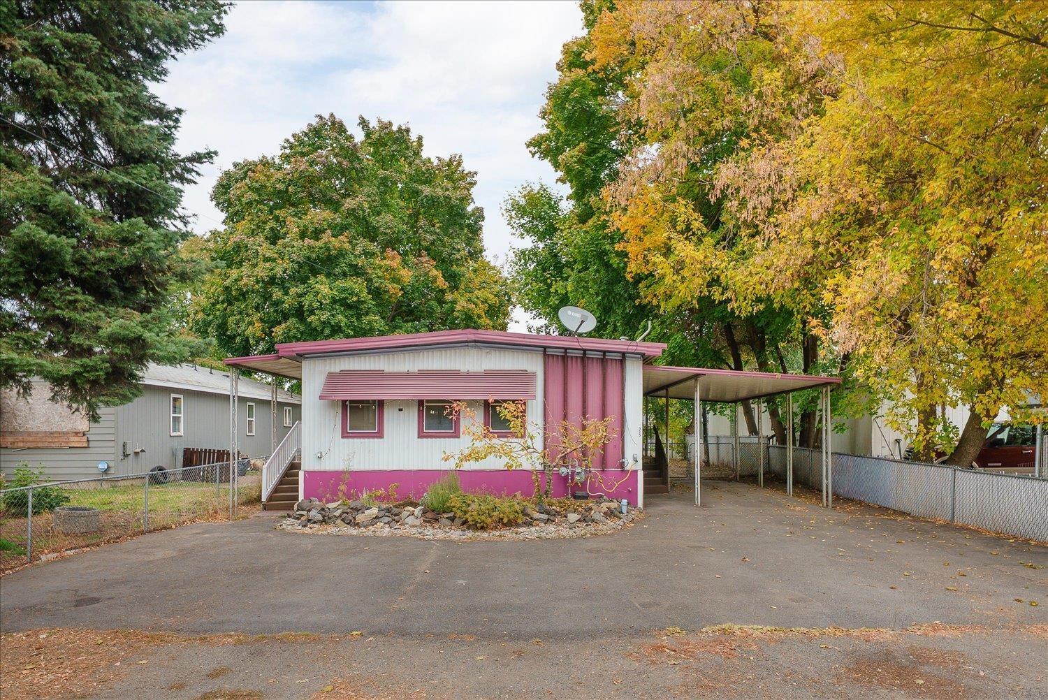 E 8th Ave, Spokane Valley, WA 99212
