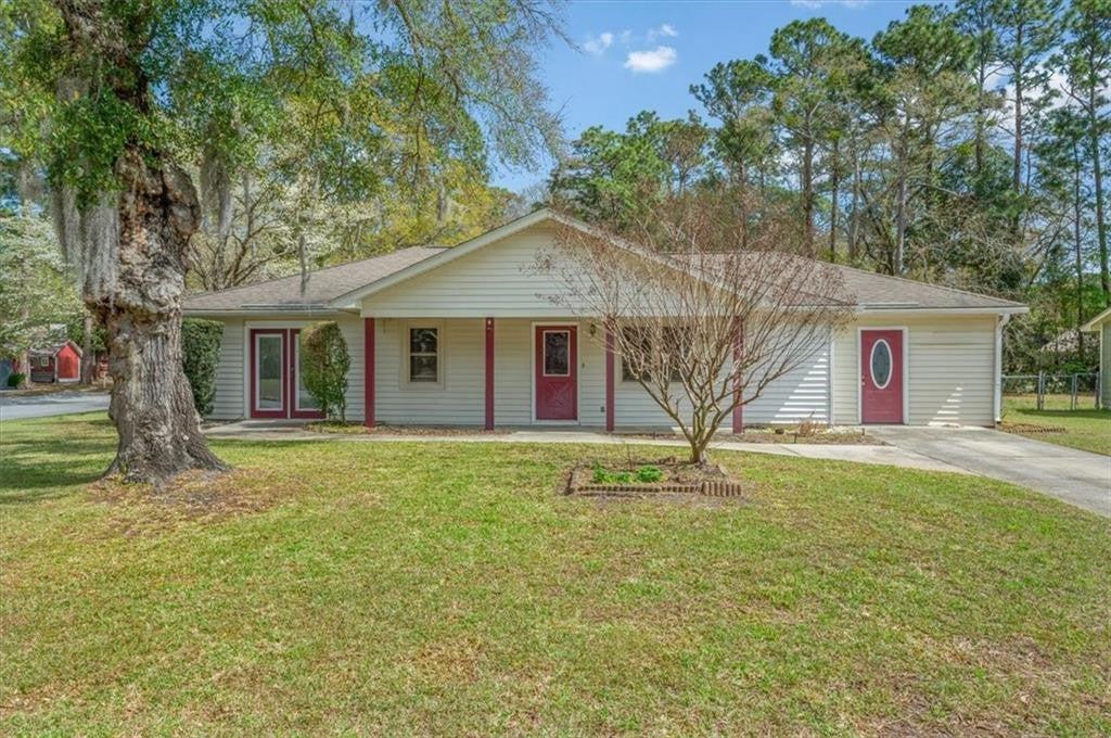 Chatford Dr, Brunswick, GA 31525