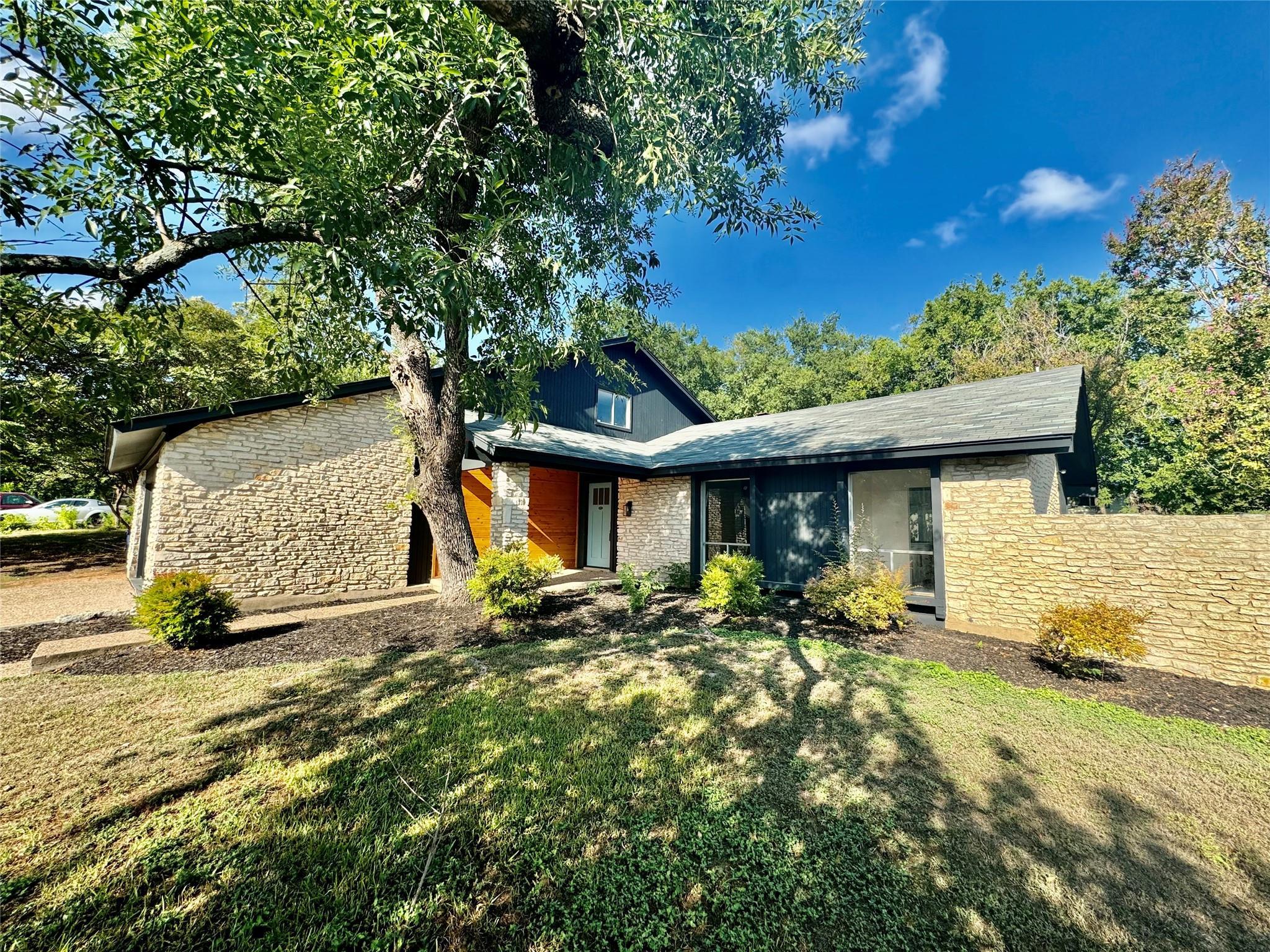 Stonebridge Dr, Austin, TX 78758