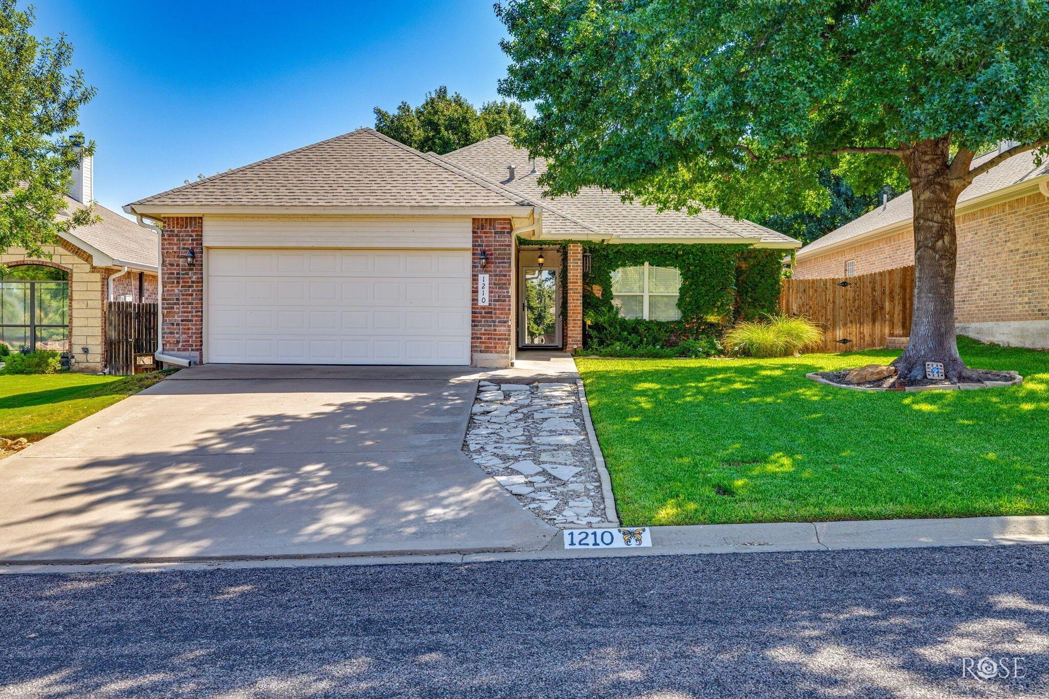 Coventry Ln, San Angelo, TX 76901