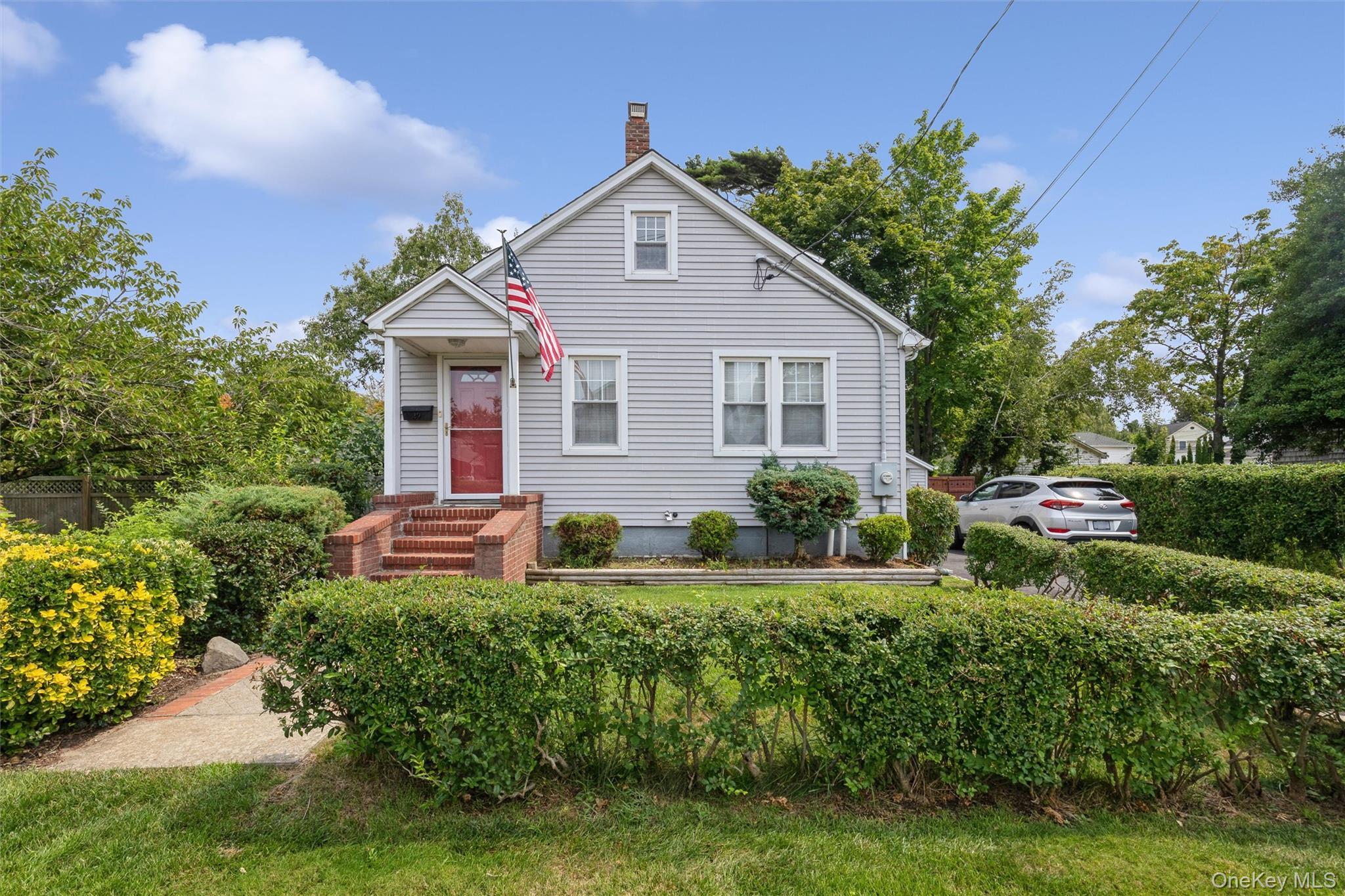 Litchfield Ave, Babylon, NY 11702