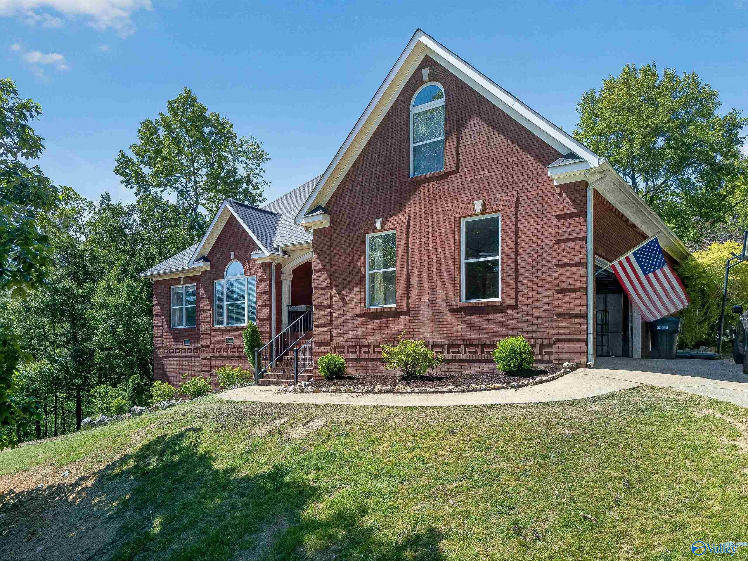 Chula Vista Rd, Gadsden, AL 35907