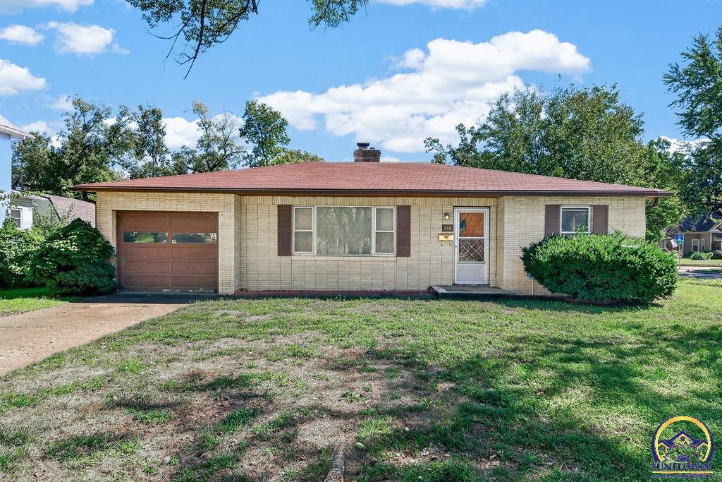 Sw Broadmoor Ave, Topeka, KS 66606