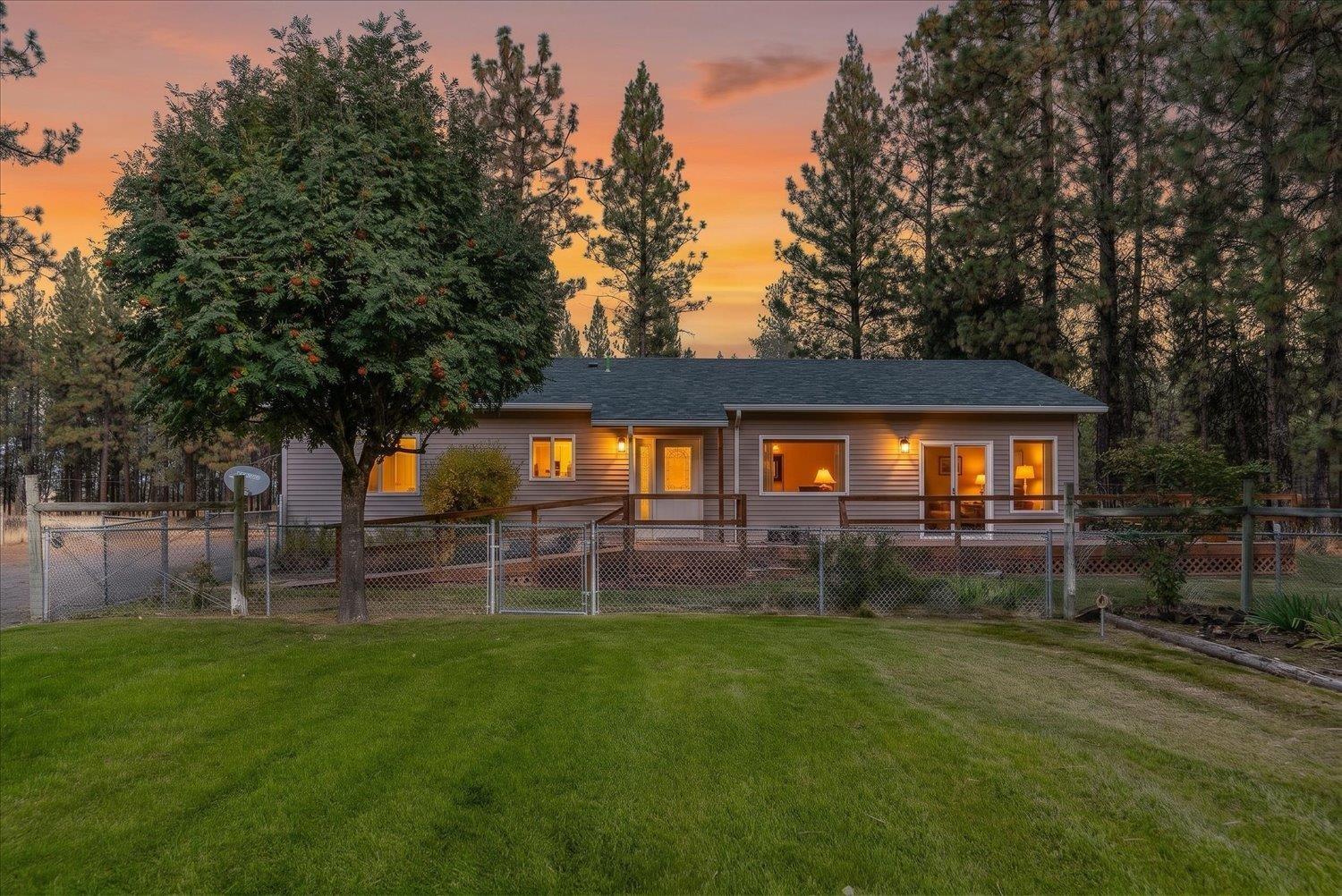 W Dogwood Ln, Spokane, WA 99224